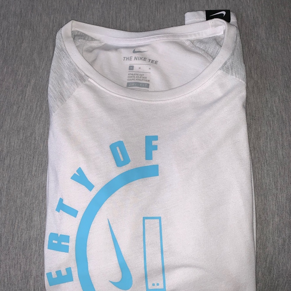 NWOT Mens Nike 3/4 Sleeve Shirt